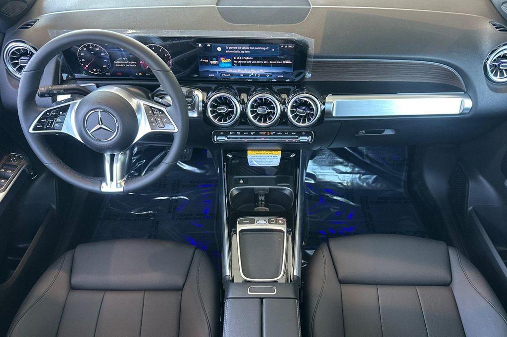 new 2025 Mercedes-Benz GLB 250 car, priced at $51,780