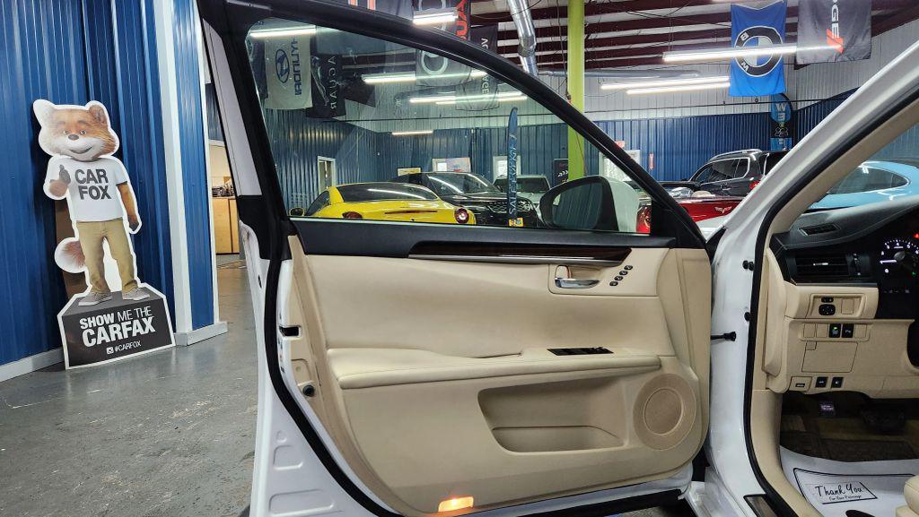 used 2015 Lexus ES 350 car, priced at $16,909