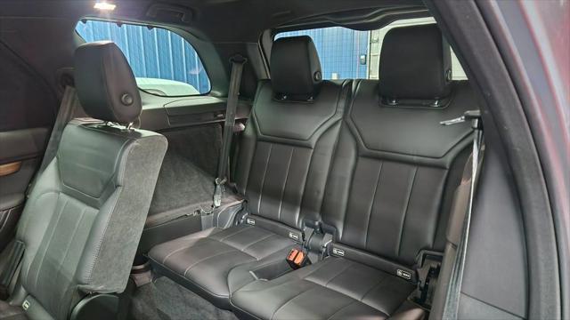 used 2017 Land Rover Discovery car, priced at $16,788