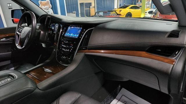 used 2019 Cadillac Escalade car, priced at $33,718