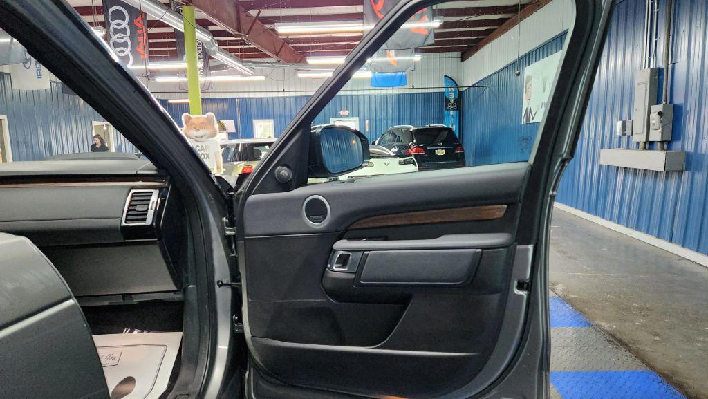 used 2017 Land Rover Discovery car, priced at $19,985