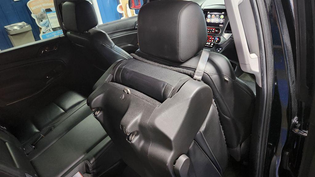 used 2015 GMC Yukon car, priced at $12,870