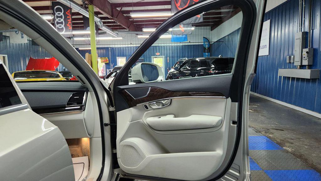 used 2016 Volvo XC90 car, priced at $11,885