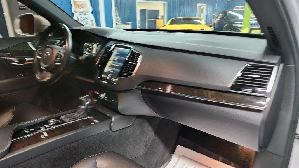 used 2018 Volvo XC90 car, priced at $19,365