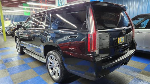 used 2015 Cadillac Escalade ESV car, priced at $21,908