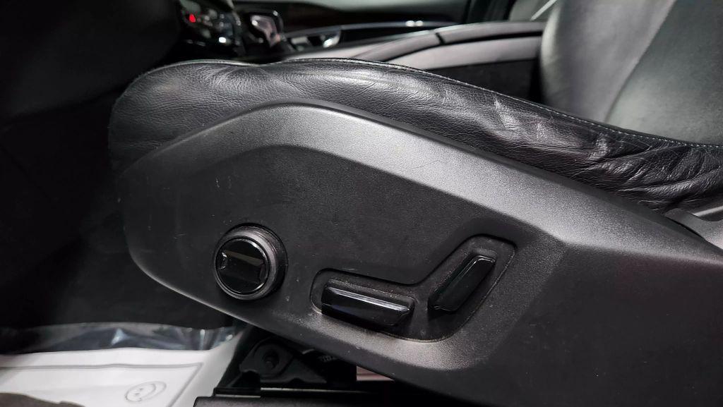 used 2019 Volvo XC90 car, priced at $19,627