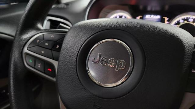 used 2019 Jeep Cherokee car, priced at $12,918