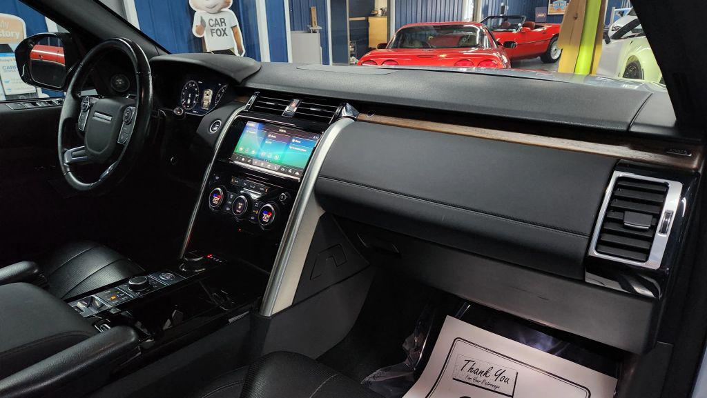 used 2018 Land Rover Discovery car, priced at $17,435