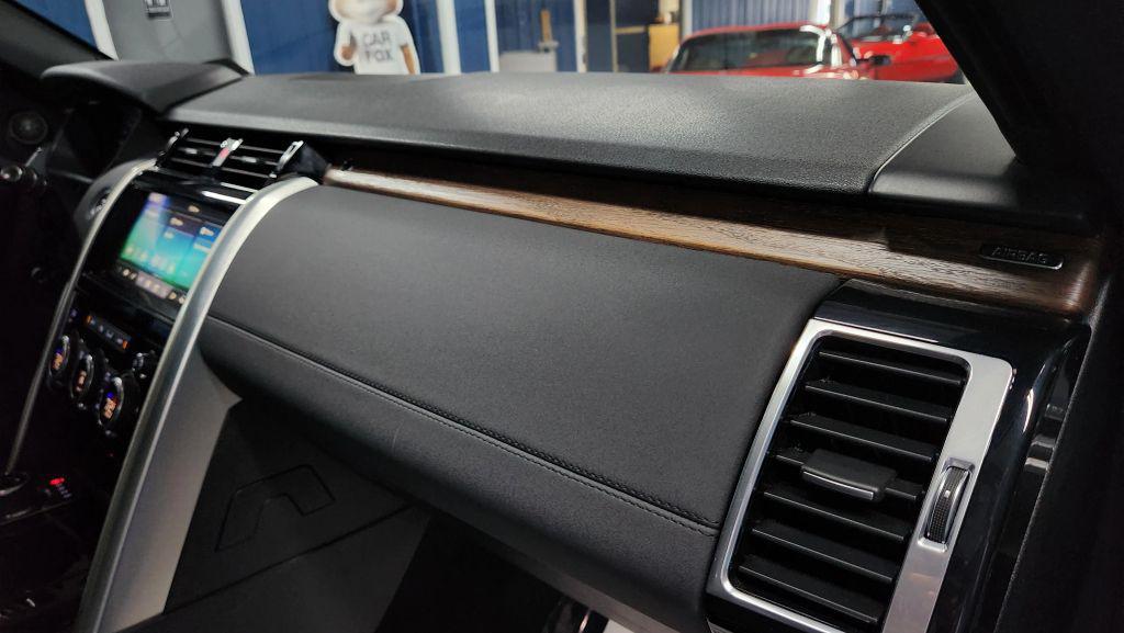 used 2018 Land Rover Discovery car, priced at $17,435