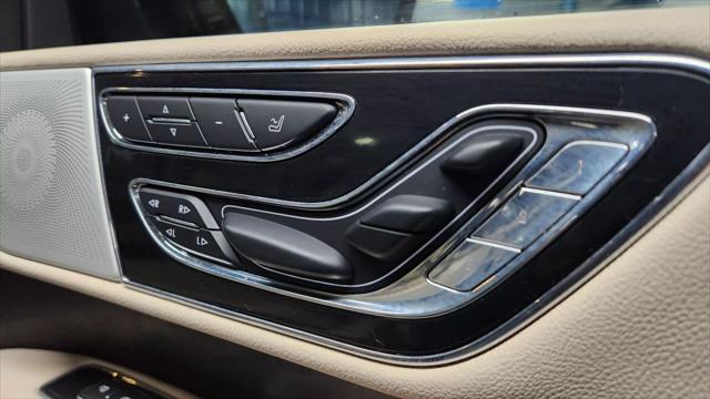 used 2021 Lincoln Navigator car, priced at $46,875