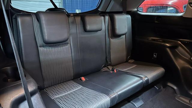 used 2015 Toyota Highlander car, priced at $12,736