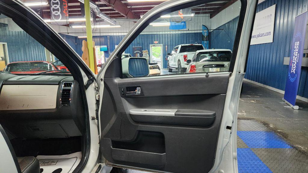 used 2008 Mercury Mariner car, priced at $2,487