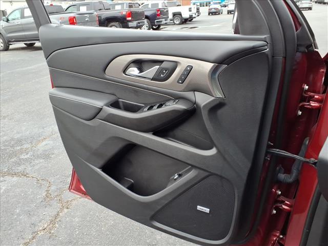 used 2023 Chevrolet Traverse car, priced at $37,495