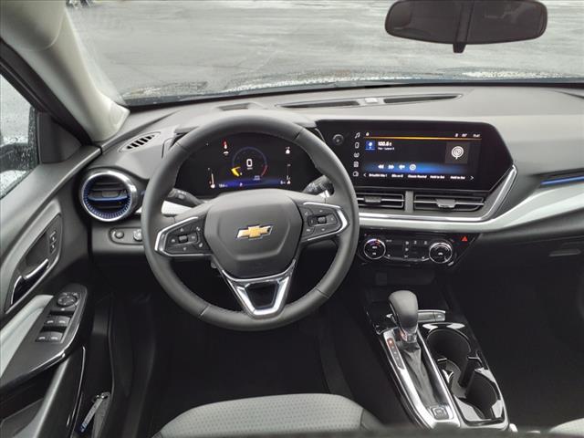 new 2025 Chevrolet Trax car, priced at $24,985