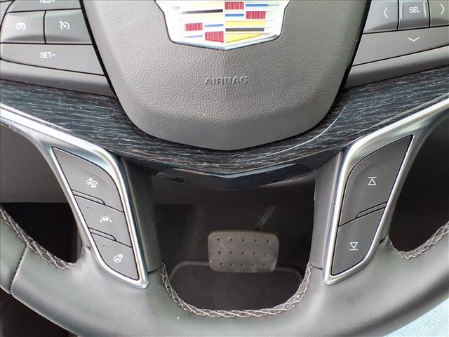 used 2025 Cadillac XT5 car, priced at $45,399