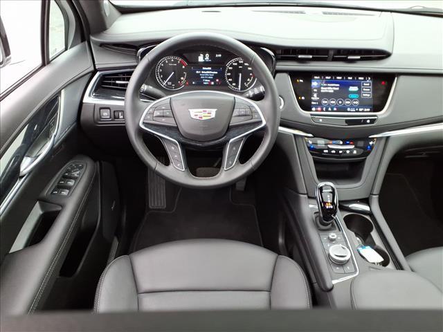 used 2025 Cadillac XT5 car, priced at $45,399