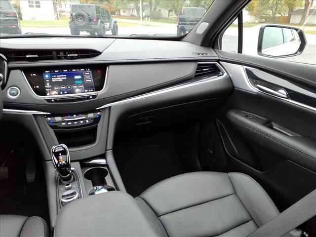 used 2025 Cadillac XT5 car, priced at $45,399