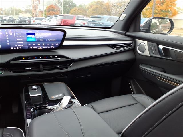 used 2025 Buick Enclave car, priced at $57,895