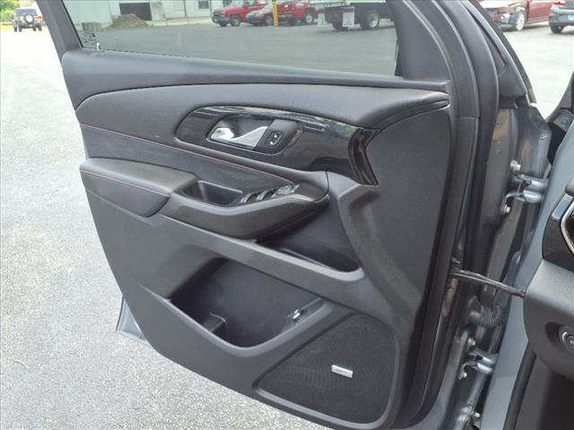 used 2023 Chevrolet Traverse car, priced at $37,395
