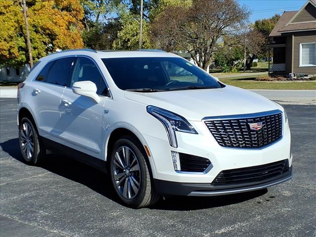 used 2025 Cadillac XT5 car, priced at $44,995