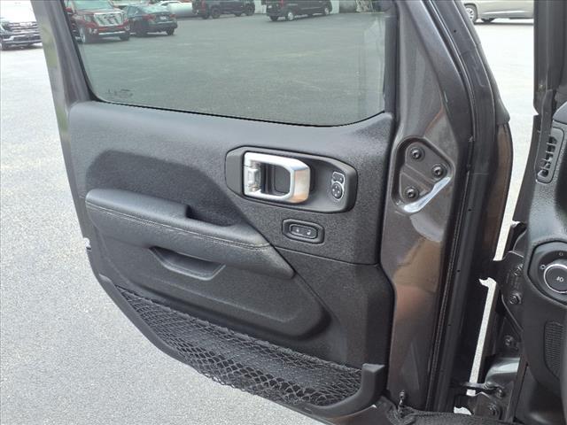 used 2022 Jeep Wrangler Unlimited car, priced at $31,695