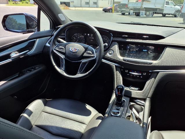 used 2025 Cadillac XT5 car, priced at $48,295