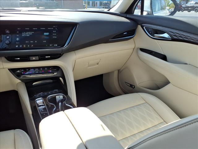 used 2023 Buick Envision car, priced at $35,995