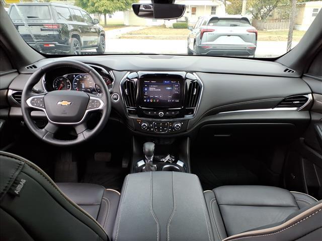 used 2023 Chevrolet Traverse car, priced at $33,995