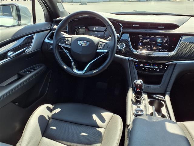 used 2025 Cadillac XT6 car, priced at $47,995