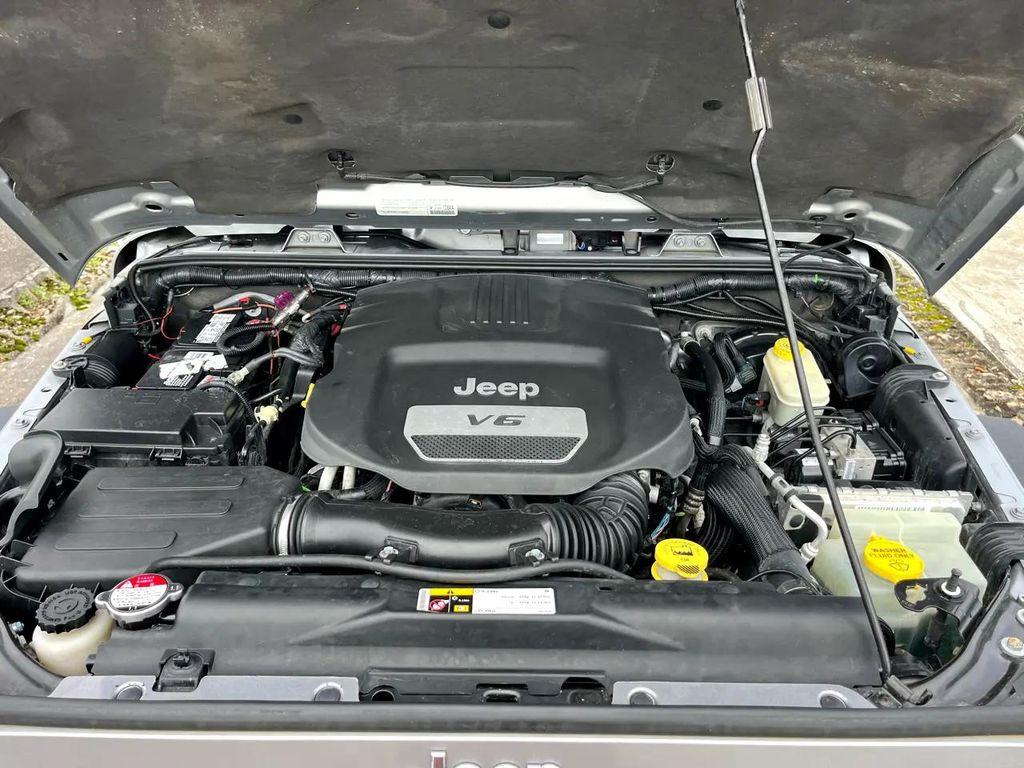used 2015 Jeep Wrangler Unlimited car, priced at $19,995