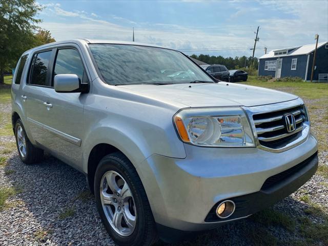 used 2014 Honda Pilot car, priced at $12,995