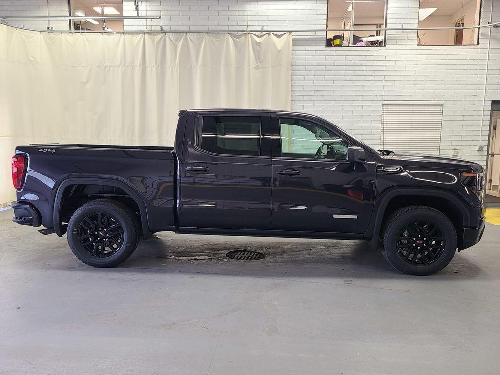 new 2025 GMC Sierra 1500 car, priced at $53,390