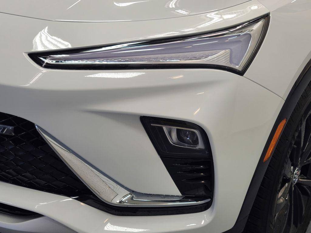 new 2025 Buick Envista car, priced at $27,125