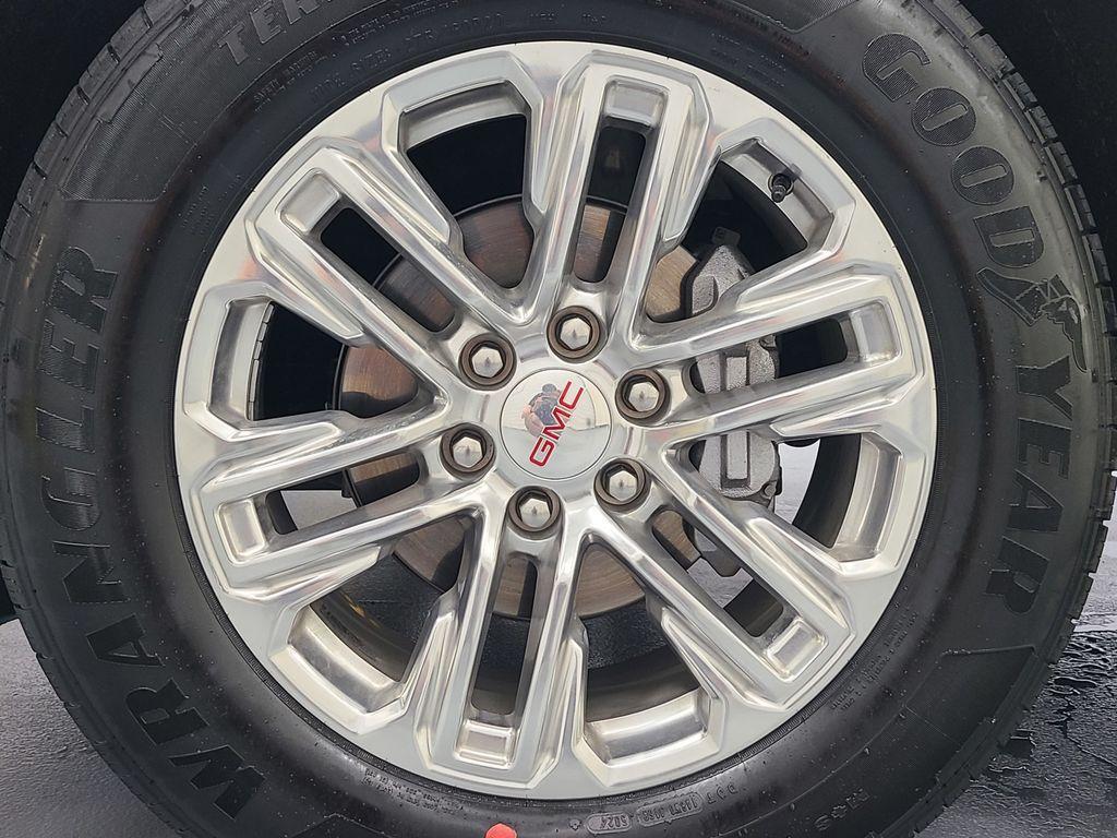 used 2023 GMC Yukon XL car, priced at $63,968