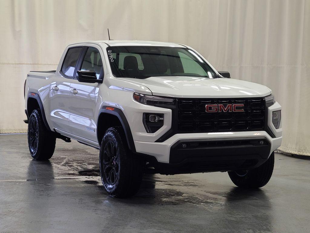 new 2025 GMC Canyon car, priced at $47,125