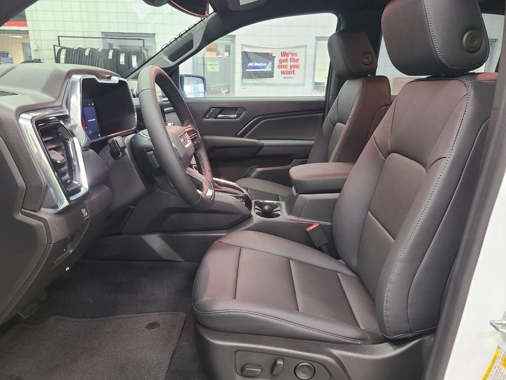 new 2025 GMC Canyon car, priced at $47,125