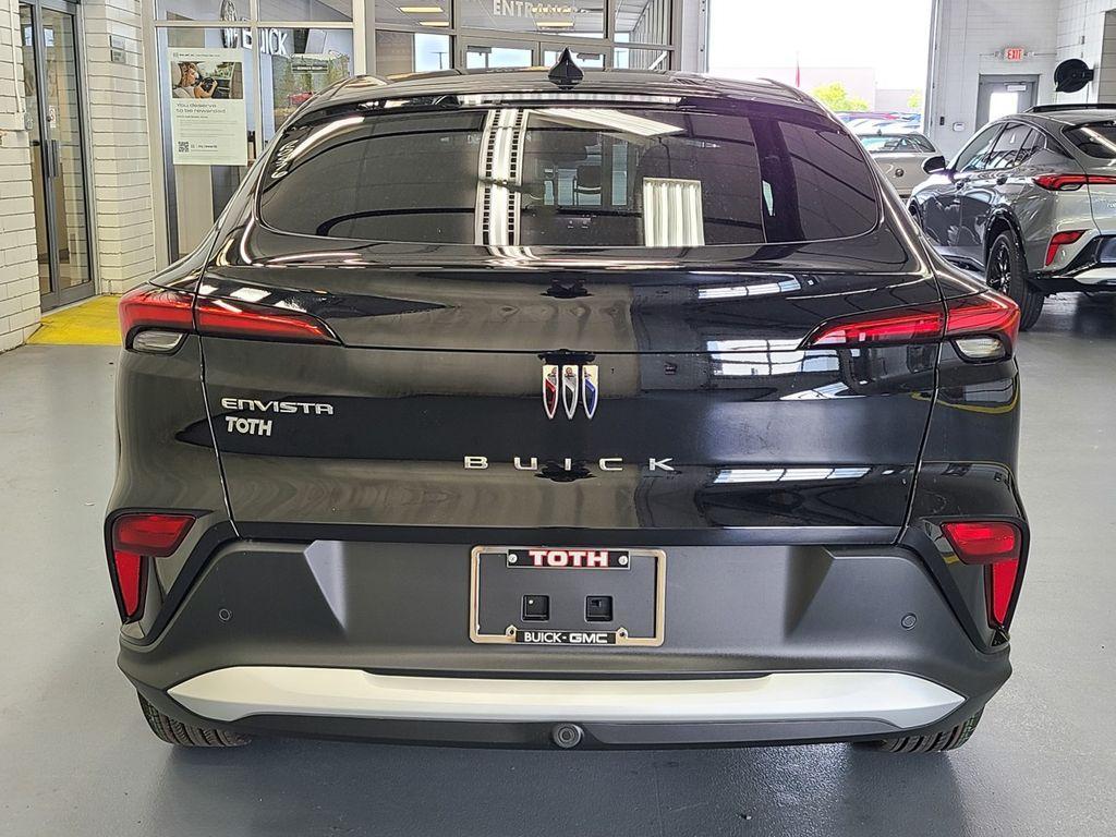 new 2025 Buick Envista car, priced at $25,179
