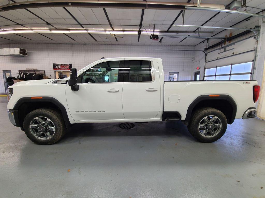 new 2025 GMC Sierra 2500 car, priced at $63,155