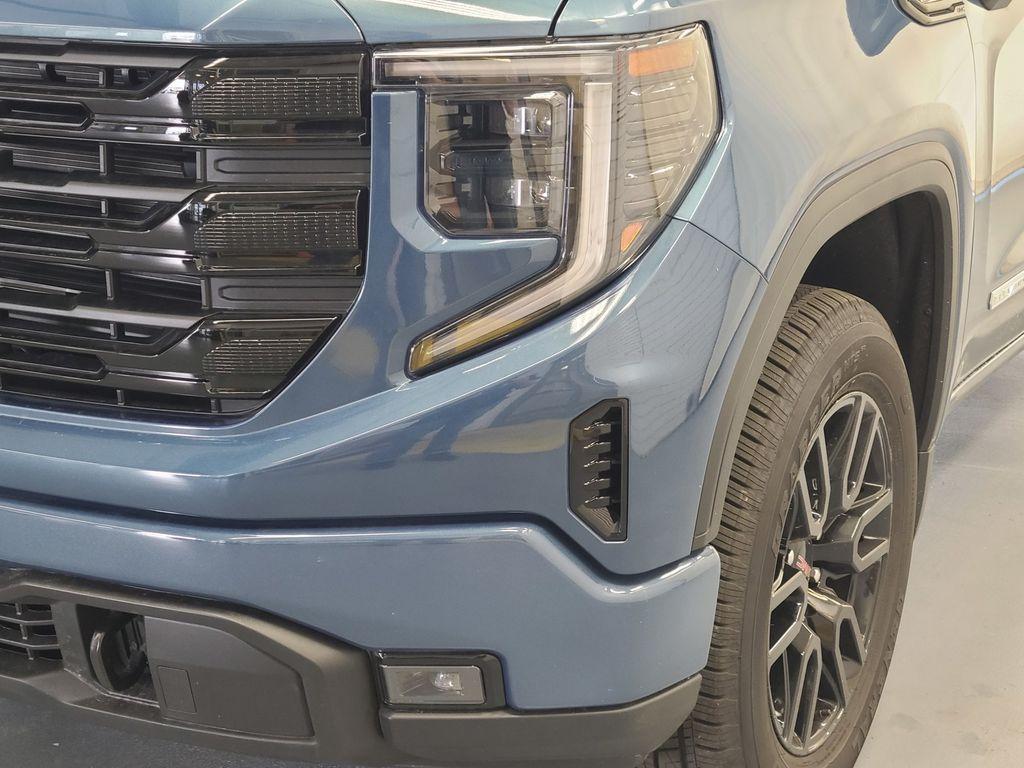 new 2025 GMC Sierra 1500 car, priced at $51,090