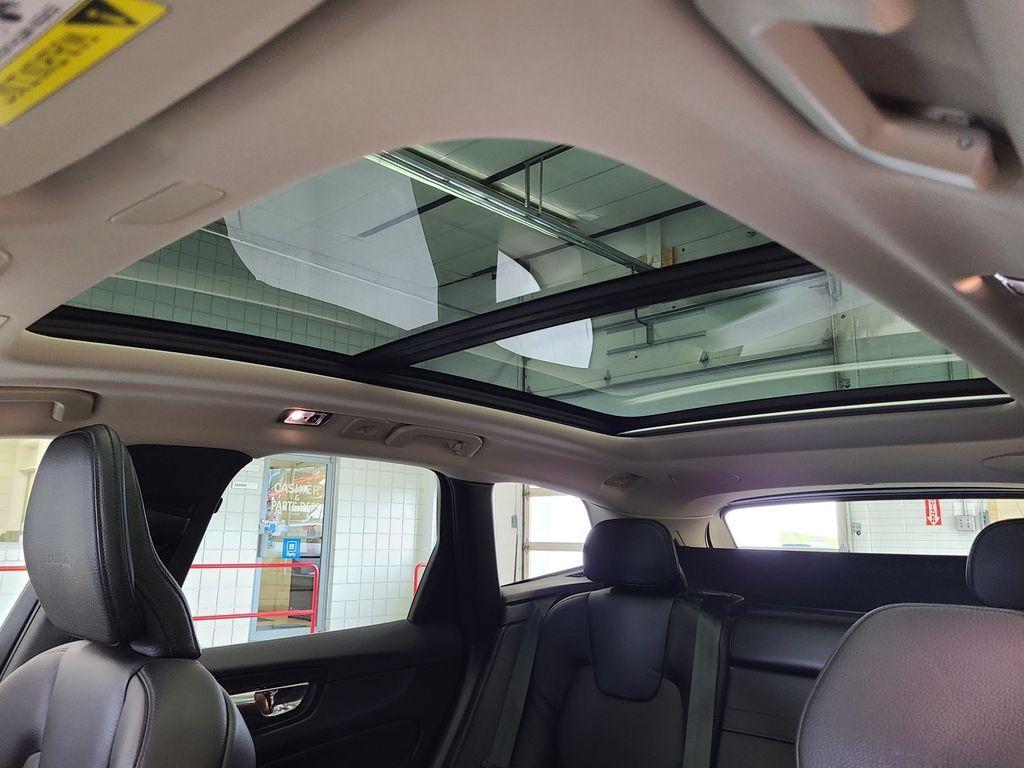 used 2020 Volvo XC60 car, priced at $32,968