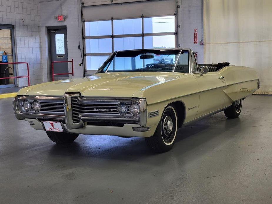 used 1968 Pontiac Bonneville car, priced at $26,919