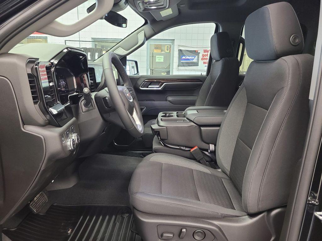 new 2025 GMC Sierra 1500 car, priced at $50,990