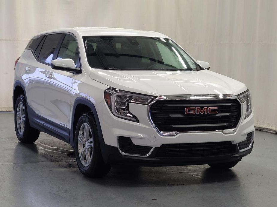 new 2024 GMC Terrain car, priced at $25,095