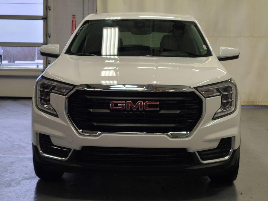 new 2024 GMC Terrain car, priced at $25,095