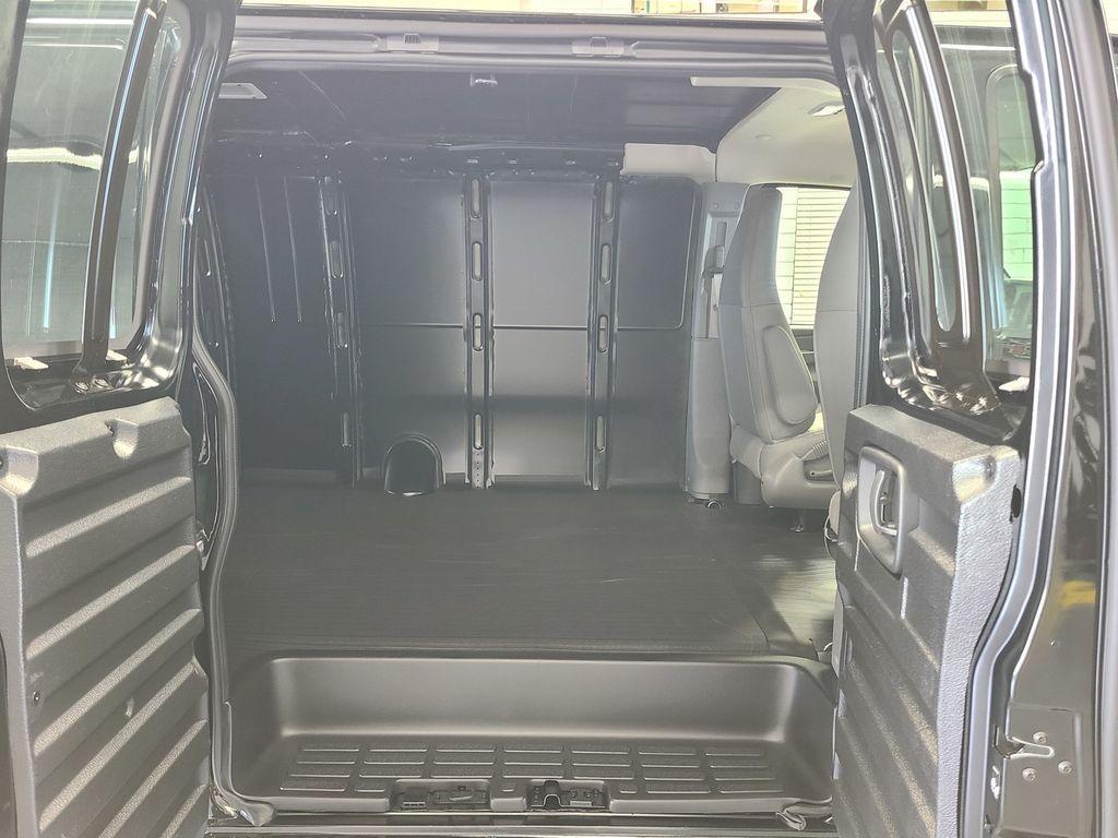 new 2025 GMC Savana 3500 car, priced at $52,650