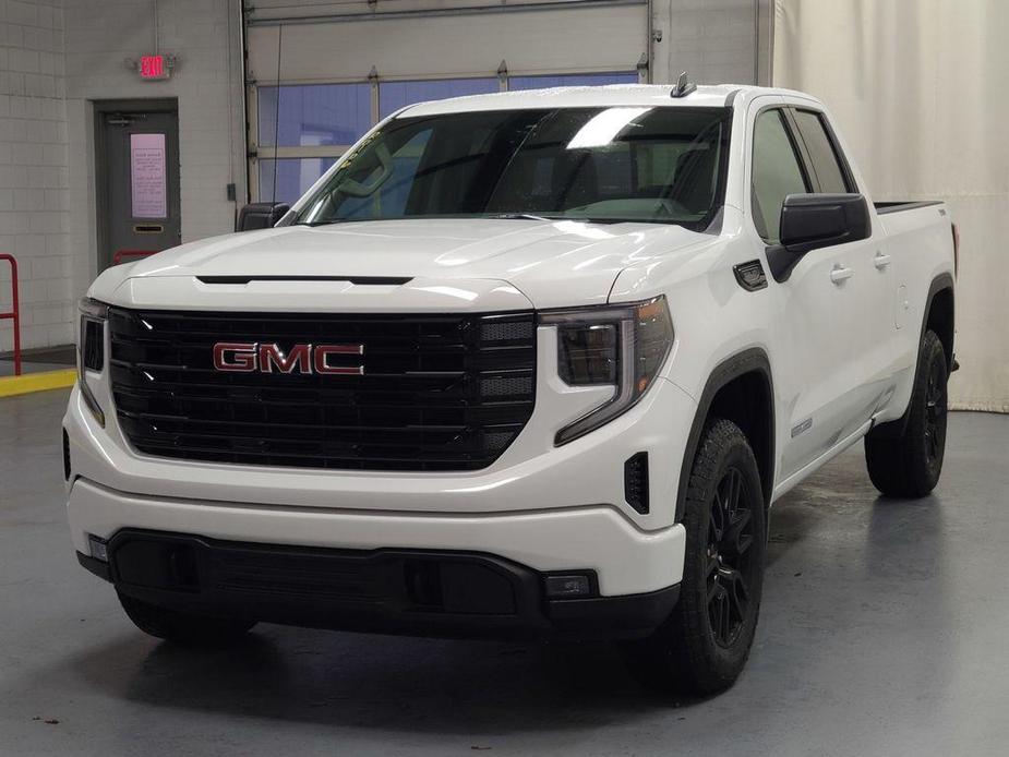 new 2025 GMC Sierra 1500 car, priced at $57,790