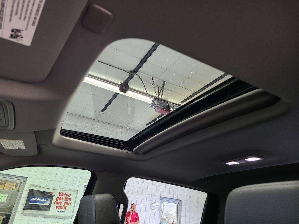 used 2022 GMC Sierra 1500 Limited car, priced at $47,593