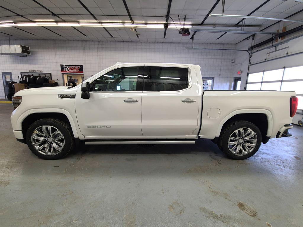 new 2025 GMC Sierra 1500 car, priced at $69,555