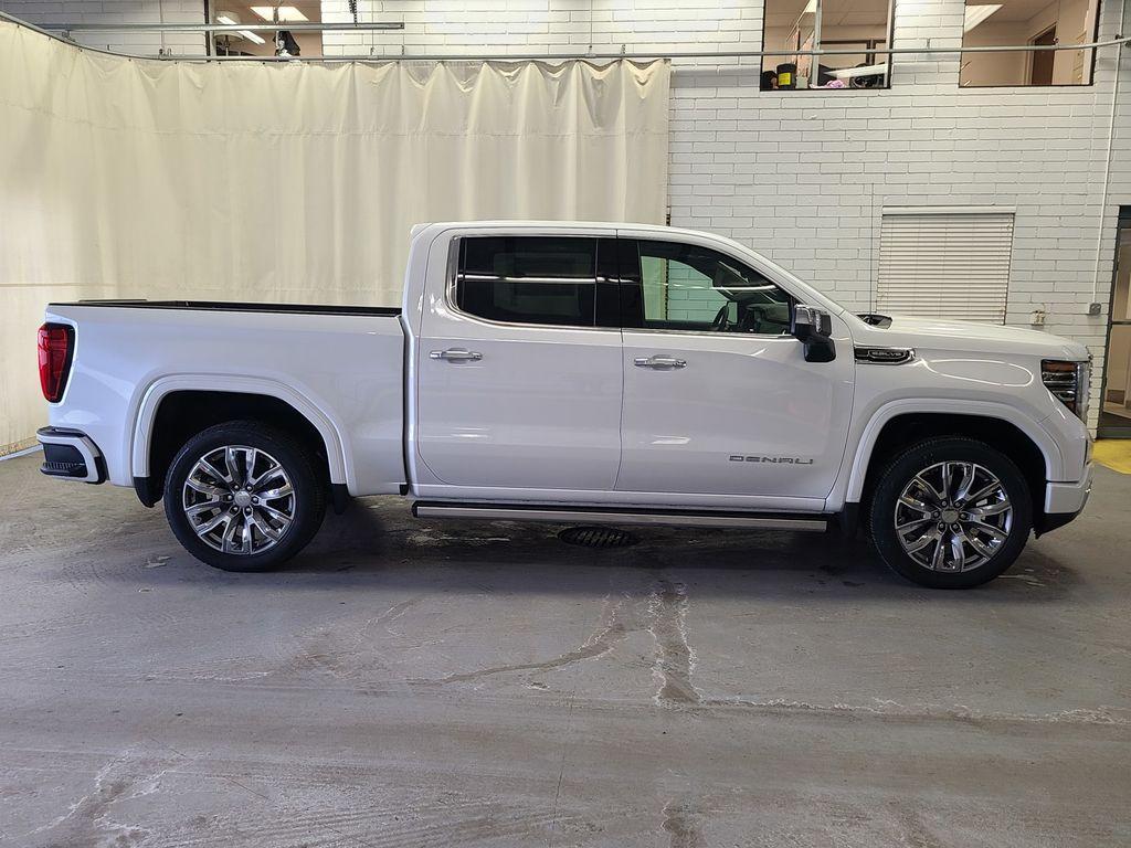 new 2025 GMC Sierra 1500 car, priced at $69,555