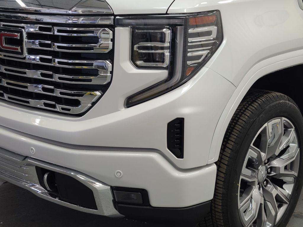 new 2025 GMC Sierra 1500 car, priced at $69,555